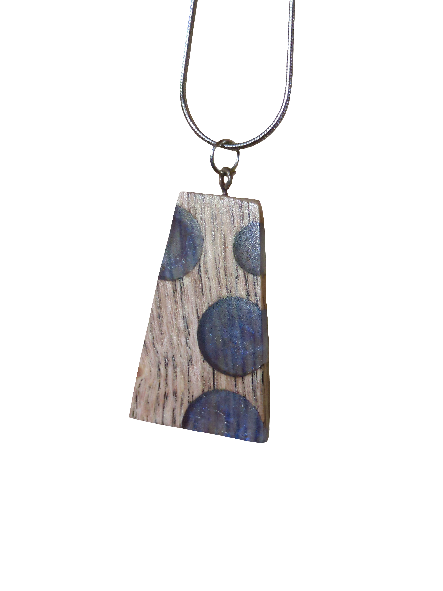 Oak pendant with a creative blue resin